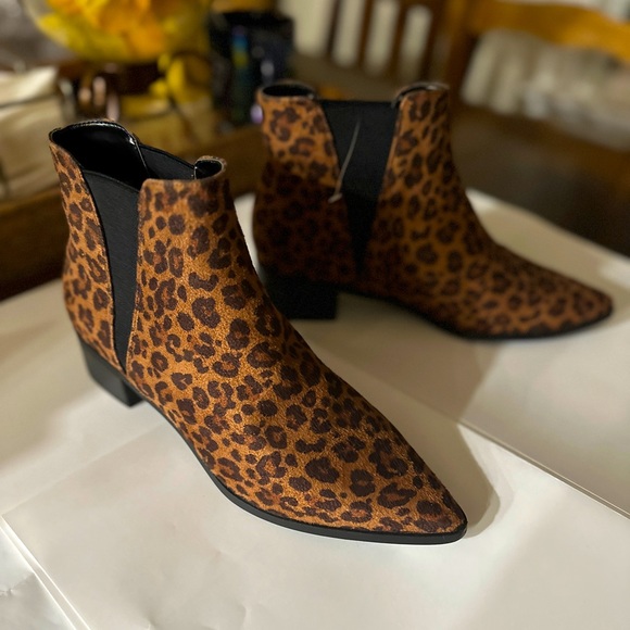 Ana leopard print booties - Picture 1 of 6